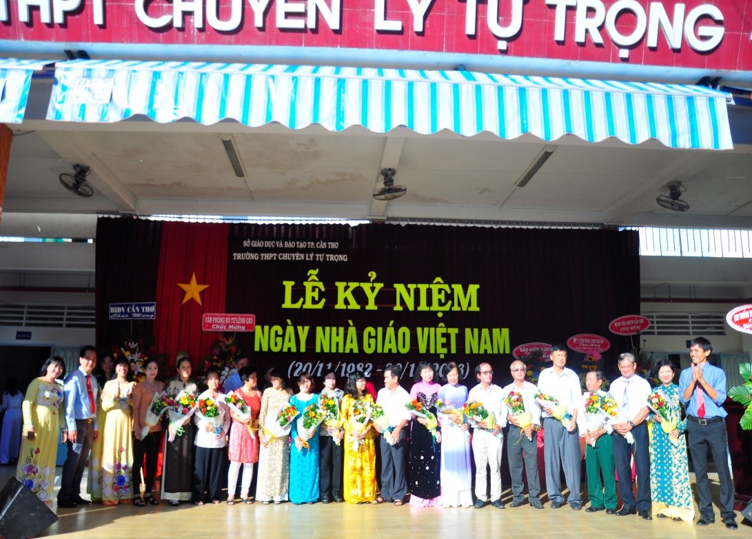 Lễ kỷ niệm ngày nhà giáo Việt Nam 20/11/1982 – 20/11/2016